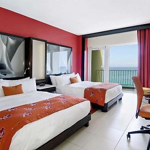 Queen Room Balcony Bay View